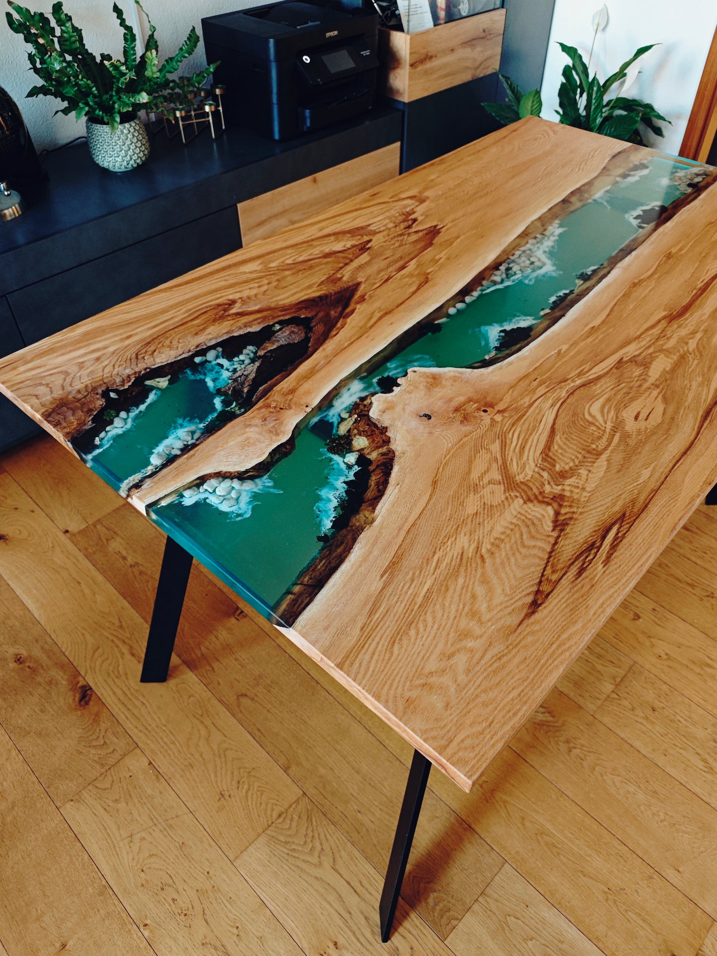 Stylish table made of Maple wood and epoxy resin - River table